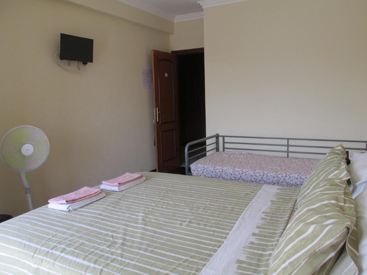 Homestay Marialva Park Seixal  Exterior foto