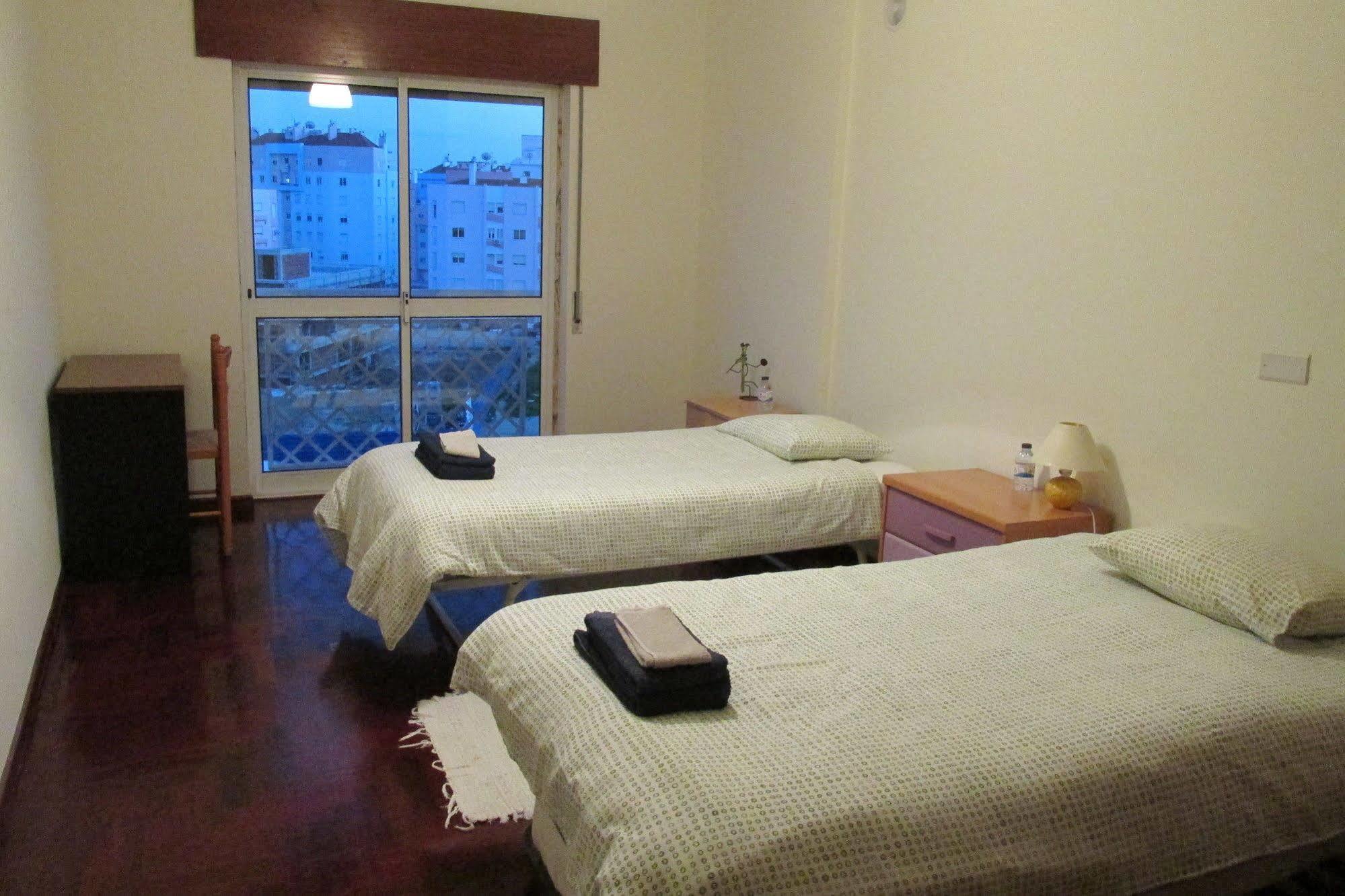 Homestay Marialva Park Seixal  Exterior foto